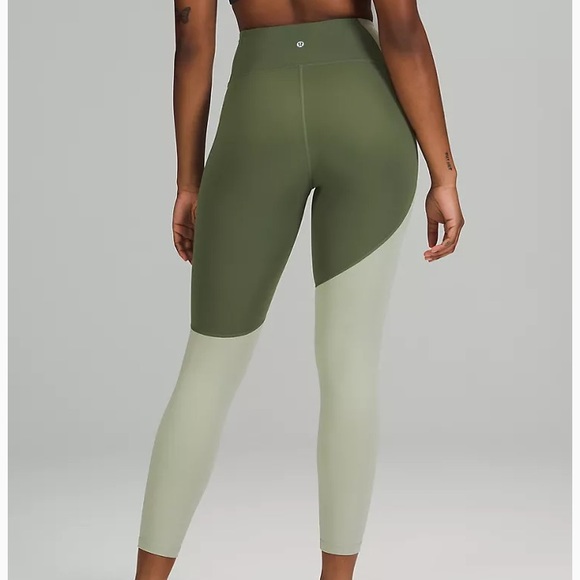 Lululemon Crop - Picture 14 of 15